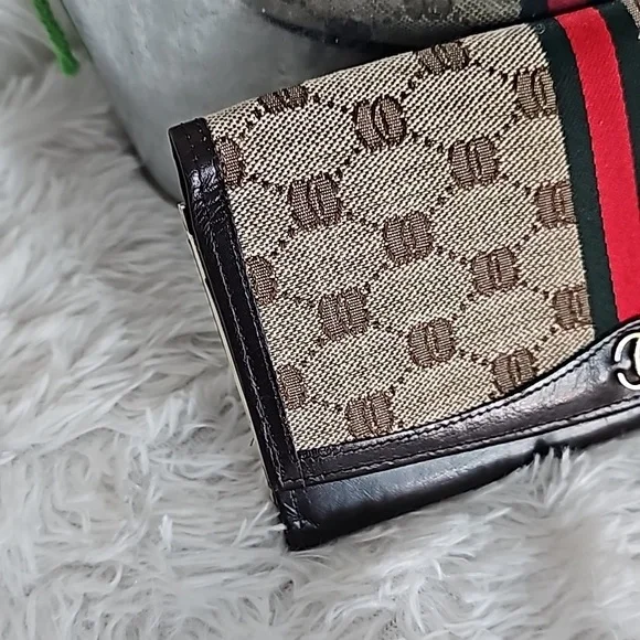 GUCCI SHERRYLINE LONG WALLET